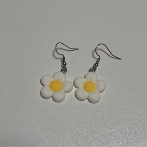 Daisy Flower Earrings